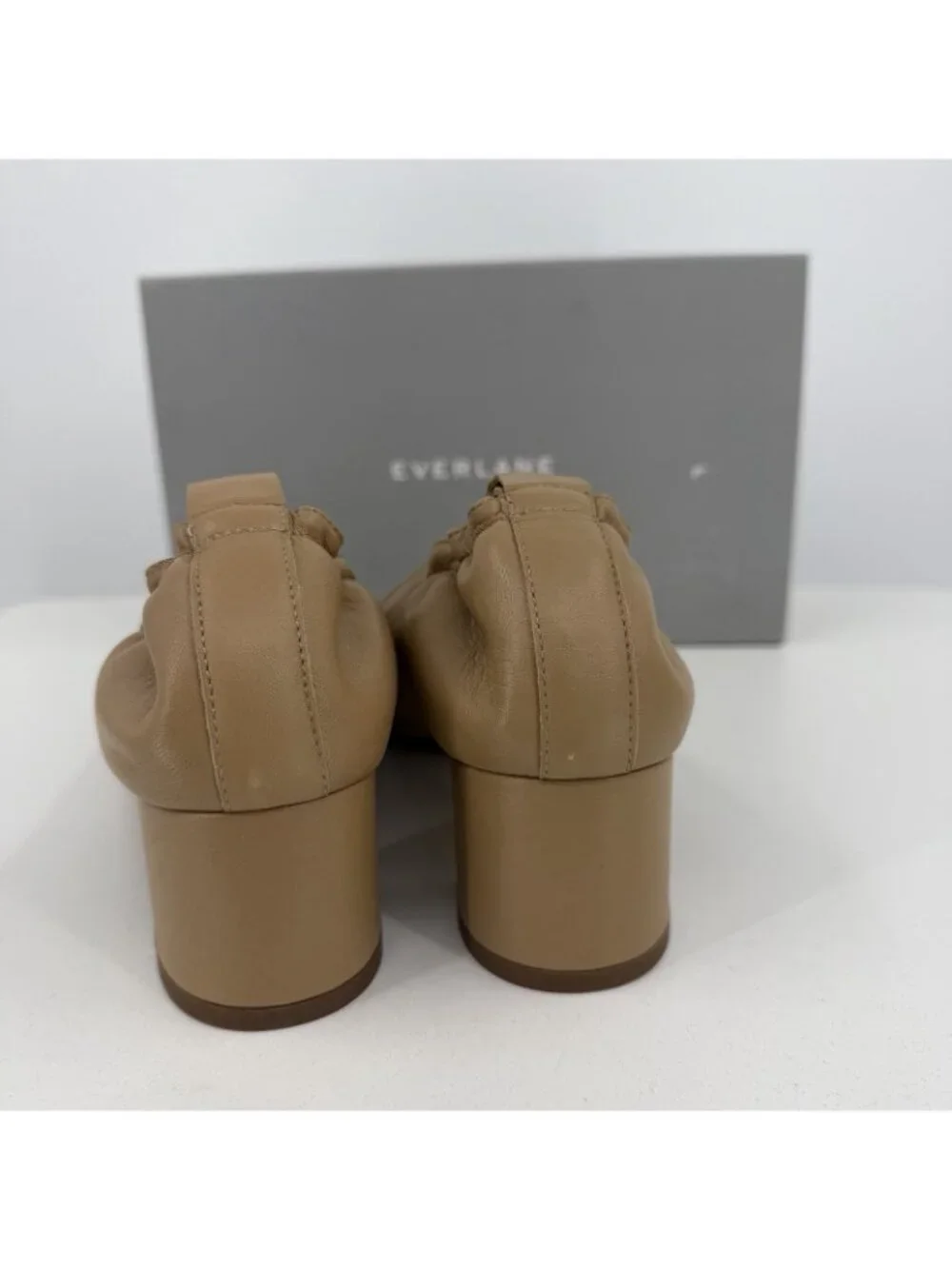 Everlane Italian Leather Day Heel Light Taupe 8.5 Women's Elastic Back Comfort